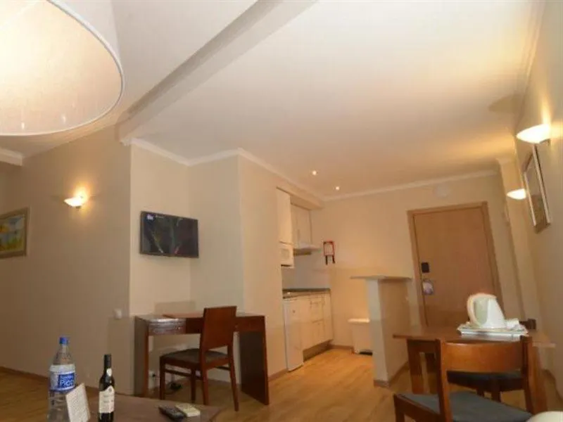 Duas Torres Hotel Funchal  4*, Funchal (Madeira) Portugal