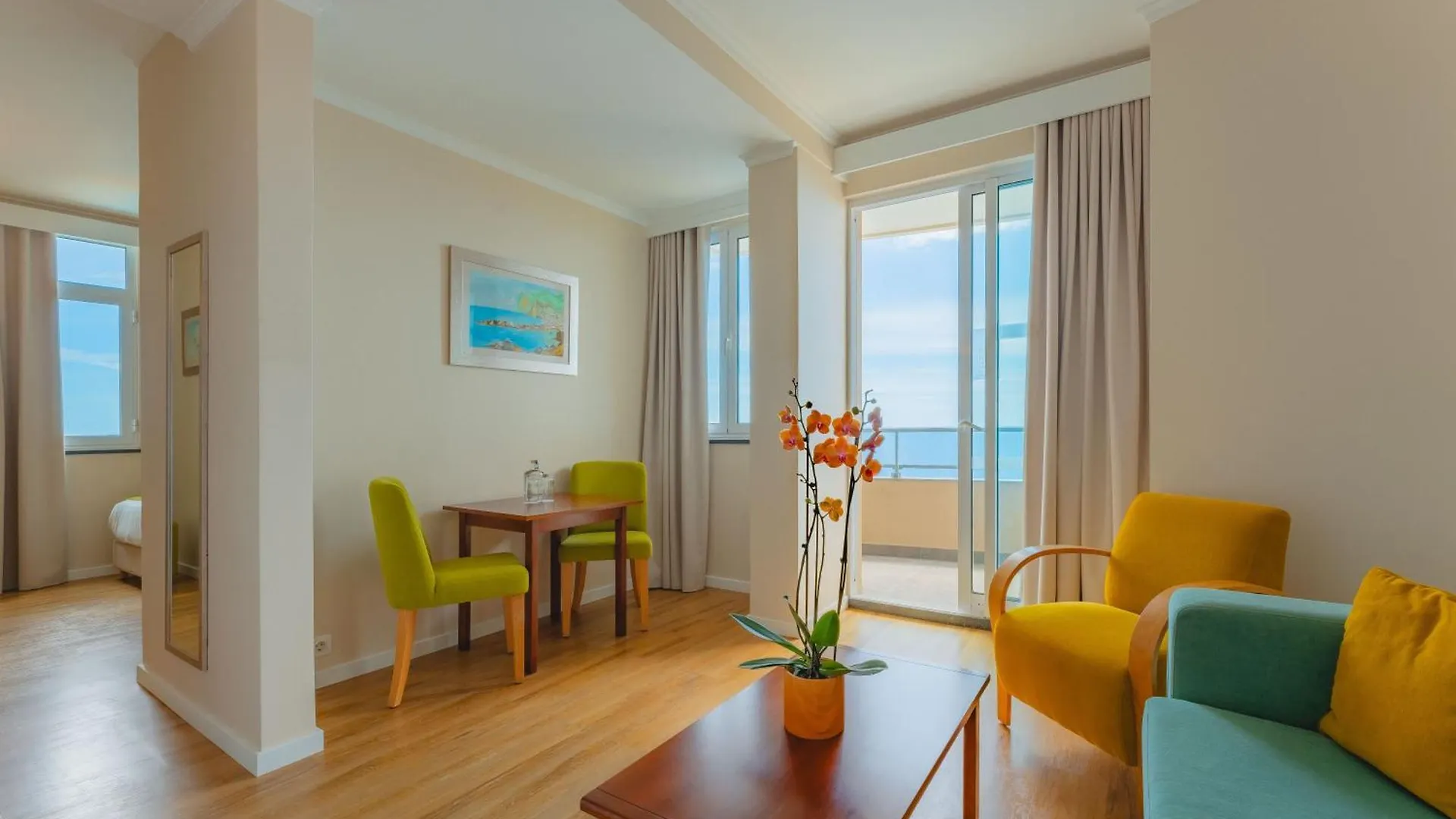 Aparthotel Duas Torres Hotel Funchal