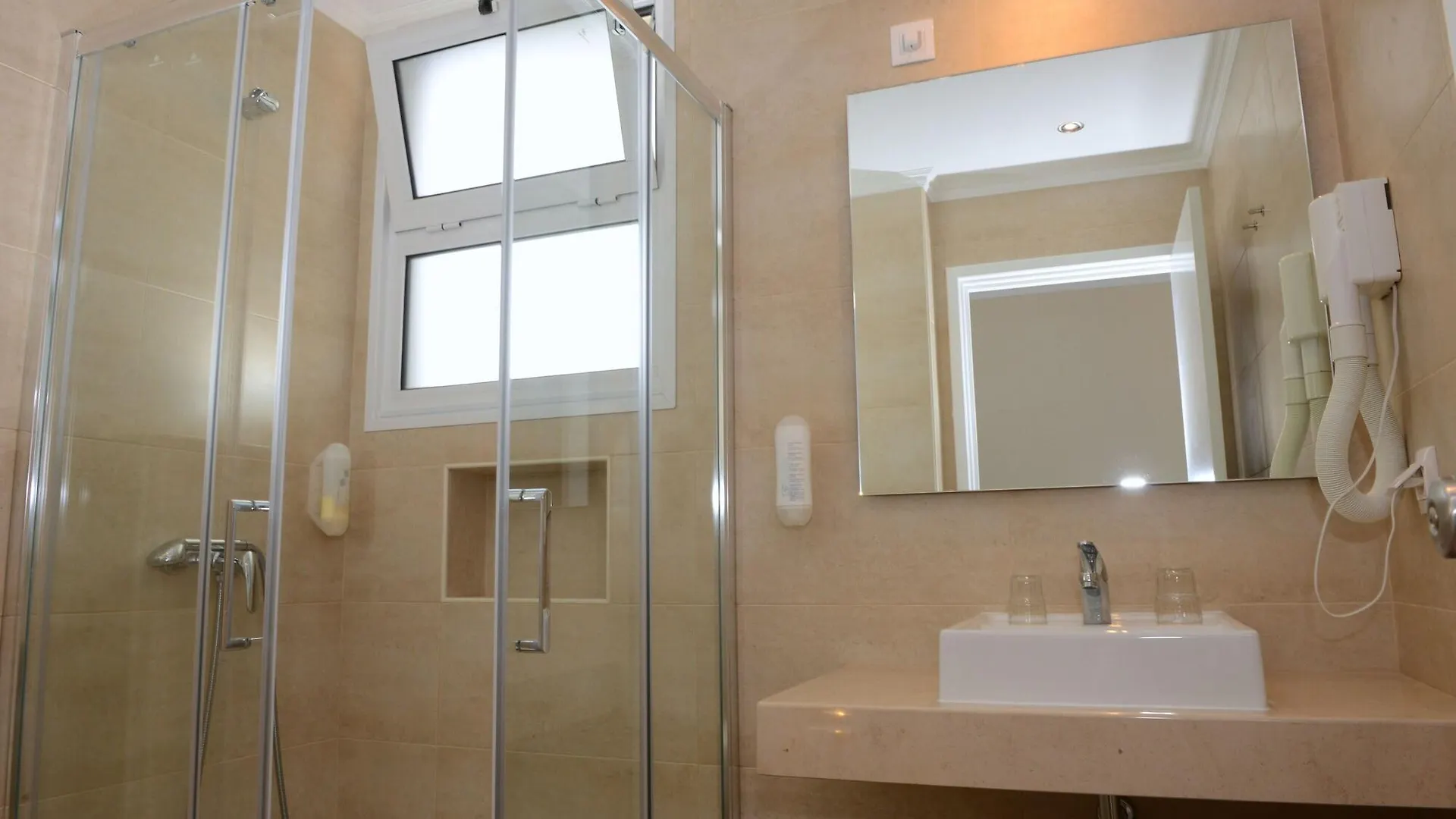 Aparthotel Duas Torres Hotel Funchal
