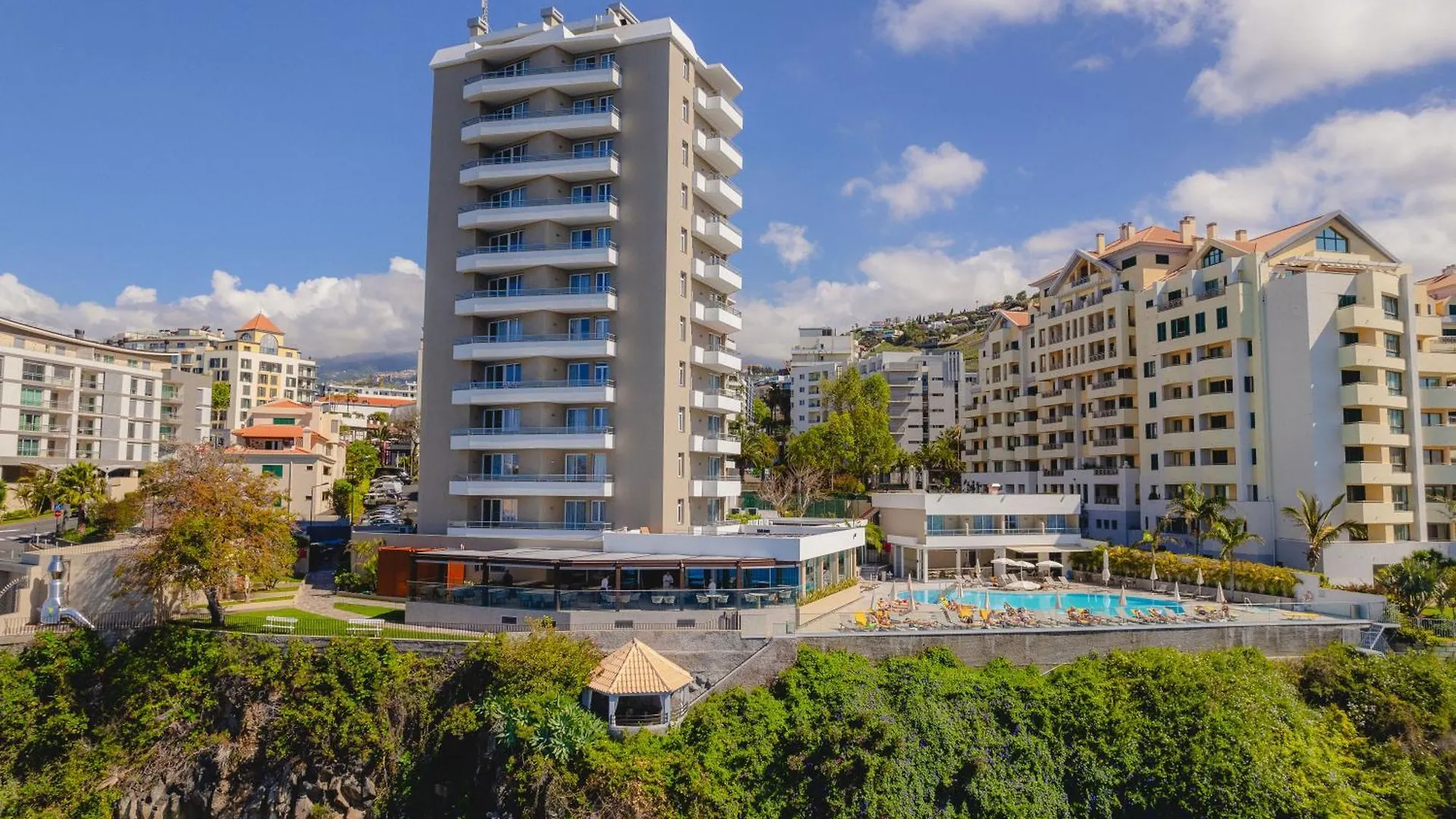 Duas Torres Hotel Funchal  4*, Funchal (Madeira) Portugal