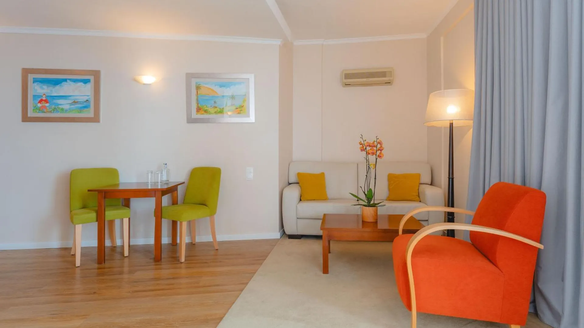 Duas Torres Hotel Funchal  4*, Funchal (Madeira)
