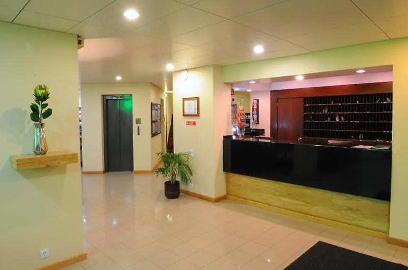Duas Torres Hotel Funchal  4*, Funchal (Madeira)