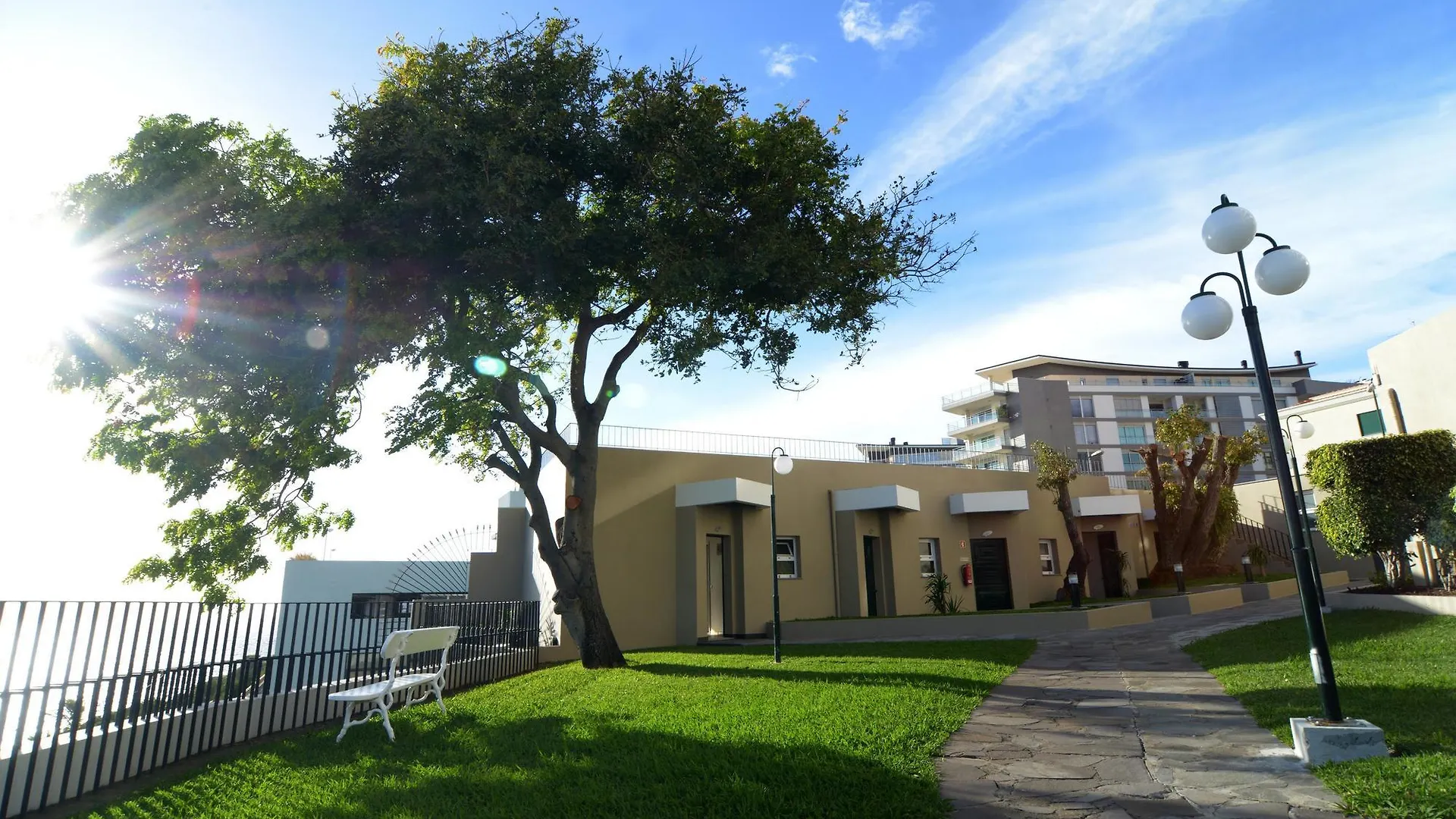 Duas Torres Hotel Funchal  Aparthotel Funchal (Madeira)